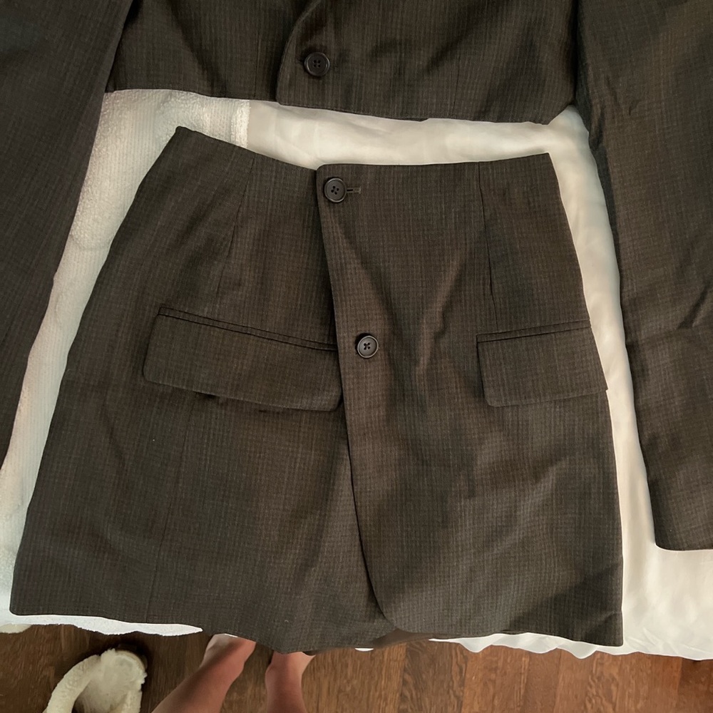 Havre Studio Jacket & Skirt Set View 4